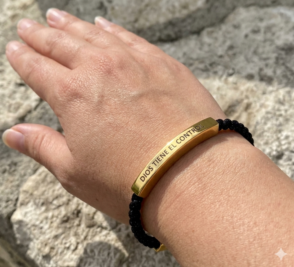 Pulsera de acero inoxidable en caja de lujo