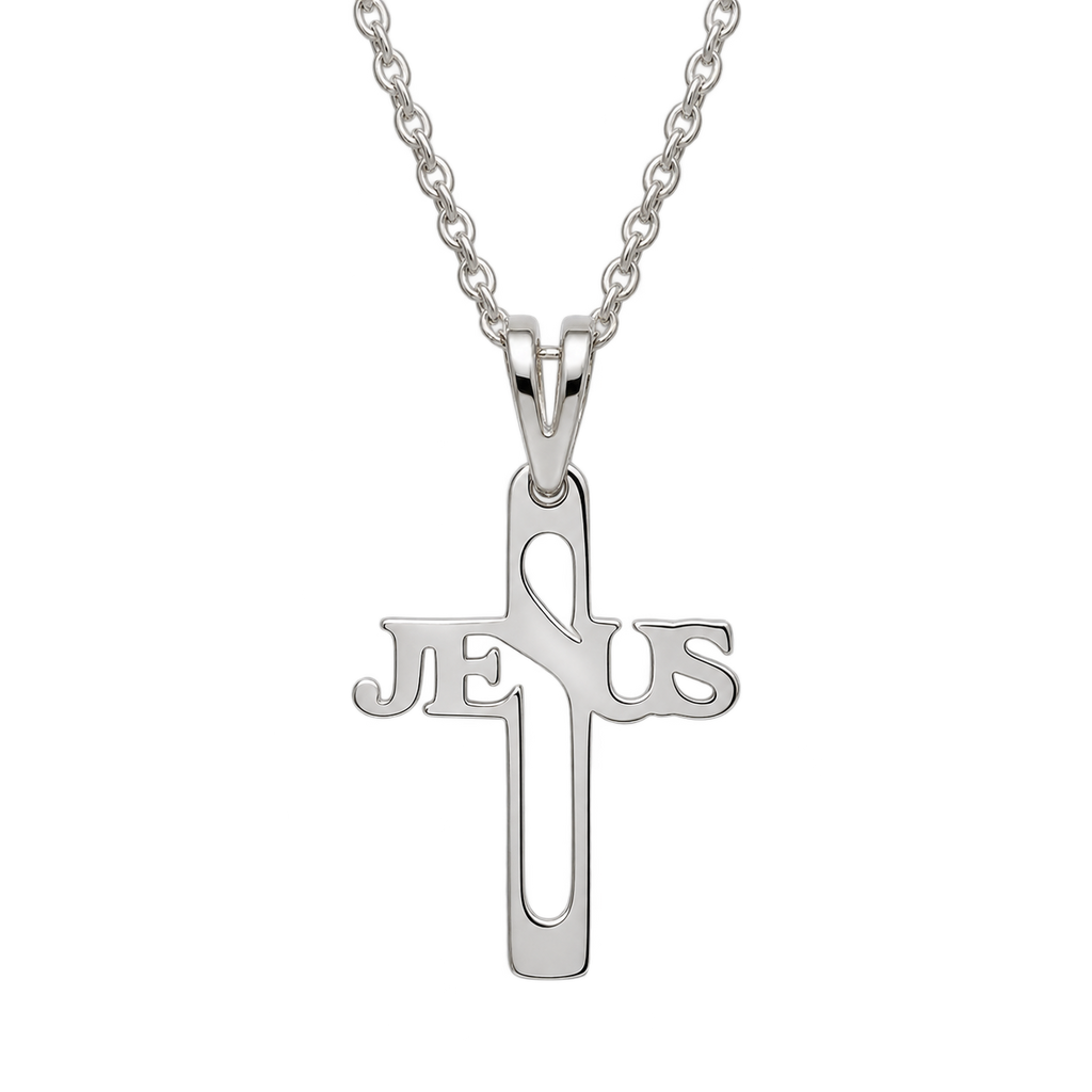 Cadena y dije cruz de Jesús grande en plata, producto aislado sobre fondo transparente.