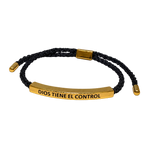 Pulsera Dios Tiene el Control con Caja de Lujo, producto aislado sobre fondo transparente